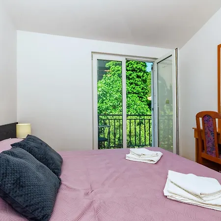 Franka Apartment