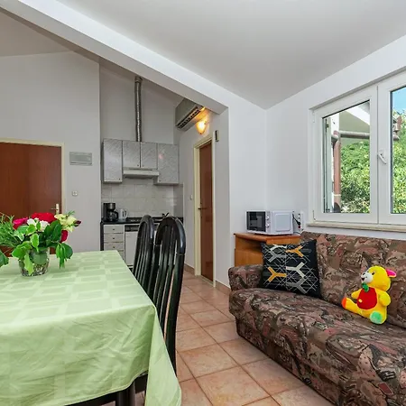 아파트 Franka 클레크